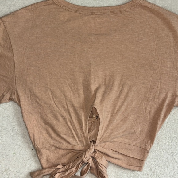 NWT Aerie Cropped Wrapback T-Shirt - Picture 7 of 11